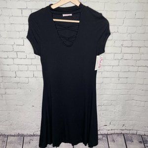 NWT Women's Pink Lily Little Black Dress Form Small Fitted Date Night Bodycon